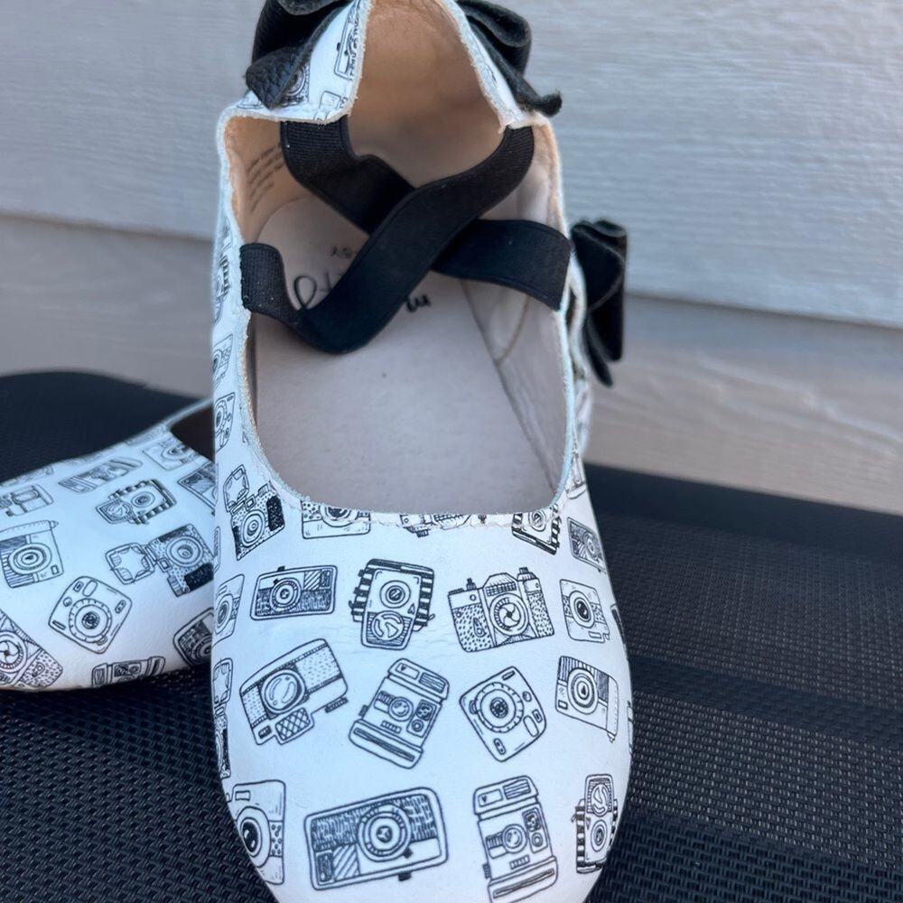 Monkey Feet Ballet flats - Picture 3 of 10